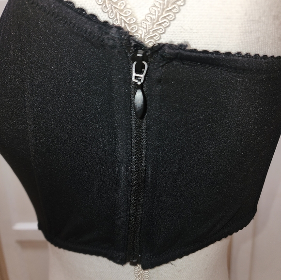 Victoria Secret Women's Unlined Open-Front Black Bralette NWT - Picture 5 of 11
